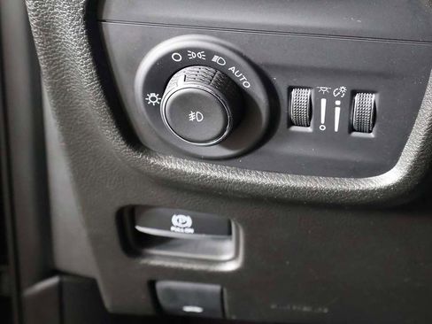 Used 2023 Jeep Grand Cherokee L Limited image 42