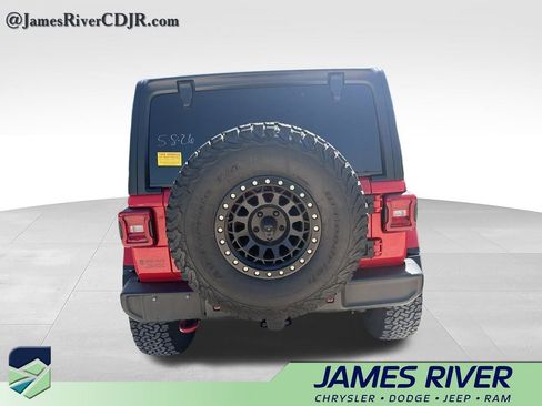 Used 2021 Jeep Wrangler Unlimited Rubicon w/ LED Lighting Group AWD/4WD image 6