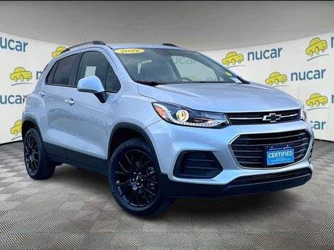 Certified 2022 Chevrolet Trax LT w/ Sport Edition image 1