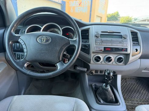 Used 2011 Toyota Tacoma 4x4 Access Cab w/ SR5 Pkg #2 image 18