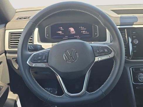 Certified 2023 Volkswagen Atlas Cross Sport SE w/ Black Wheel Package AWD/4WD image 9