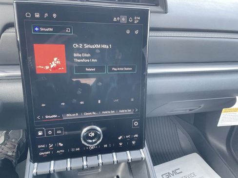 New 2026 GMC Terrain Elevation w/ Elevation Premium Package image 19