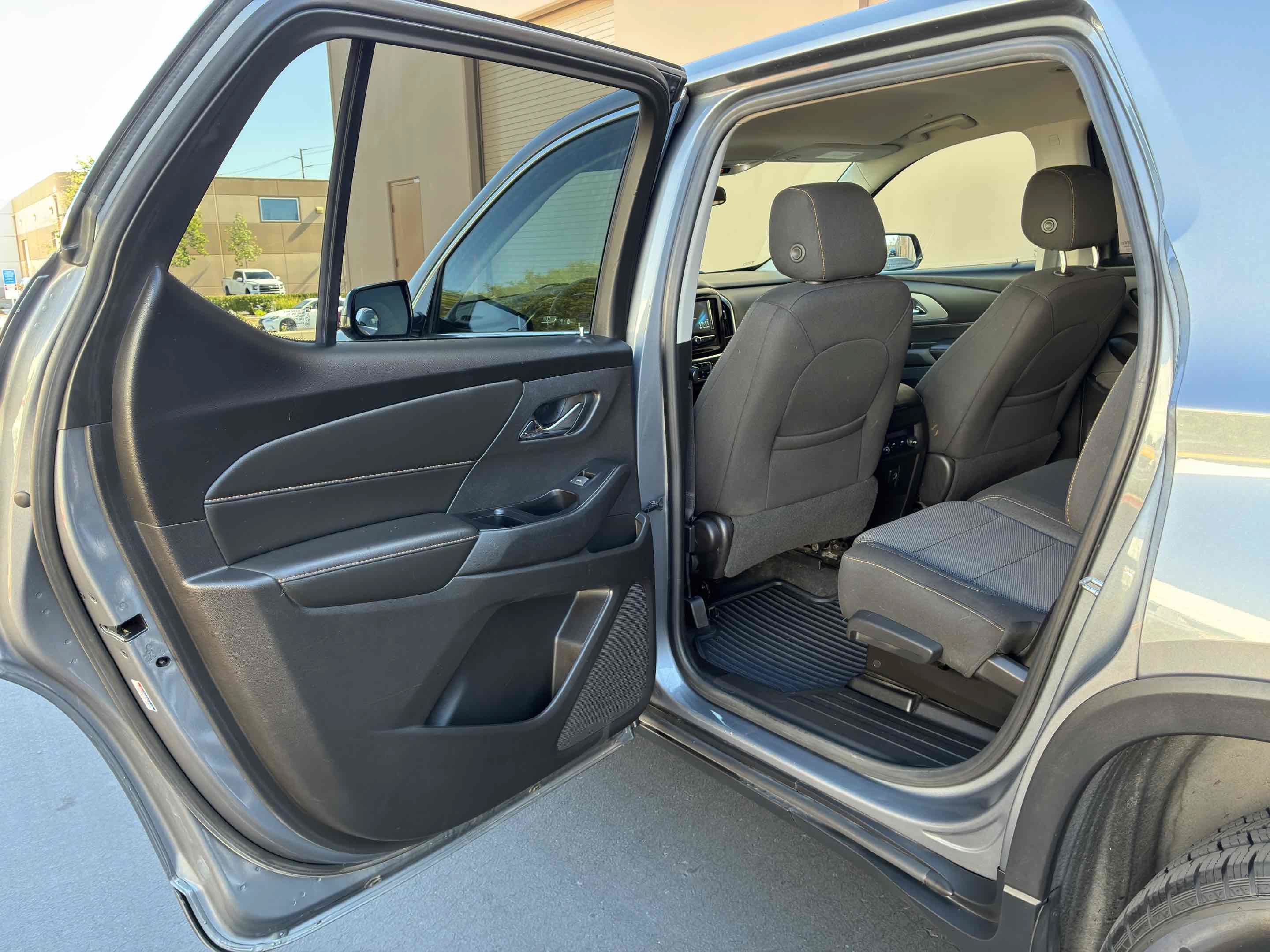 Used 2018 Chevrolet Traverse LS AWD/4WD image 48