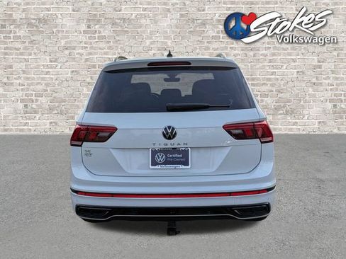 Certified 2024 Volkswagen Tiguan SE R-Line FWD image 5
