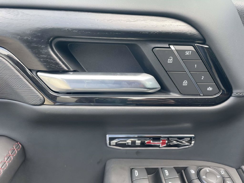 Used 2025 GMC Sierra 1500 AT4X AWD/4WD image 18