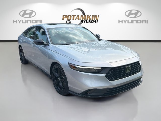 Used 2024 Honda Accord Sport image 3