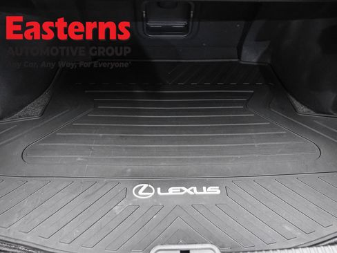 Used 2020 Lexus ES 350 w/ Accessory Package FWD image 9