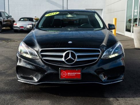 Used 2014 Mercedes-Benz E 250 BlueTEC Sedan w/ Premium 1 Package image 2