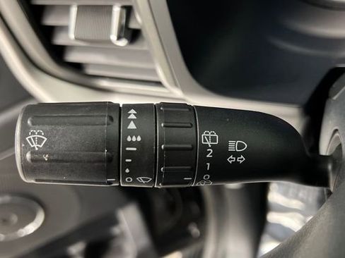 Used 2024 Ford Expedition Max XLT image 31