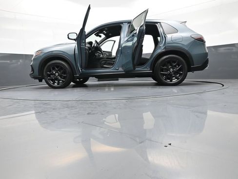 Certified 2024 Honda HR-V Sport image 47