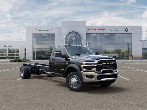 New 2025 RAM 5500 2WD Regular Cab image 16