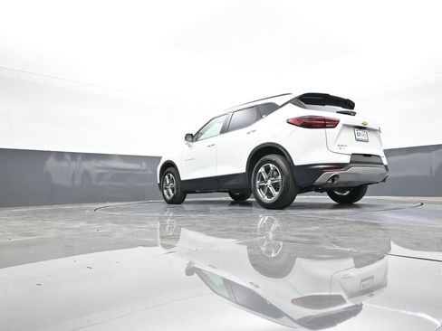 Used 2023 Chevrolet Blazer LT image 37