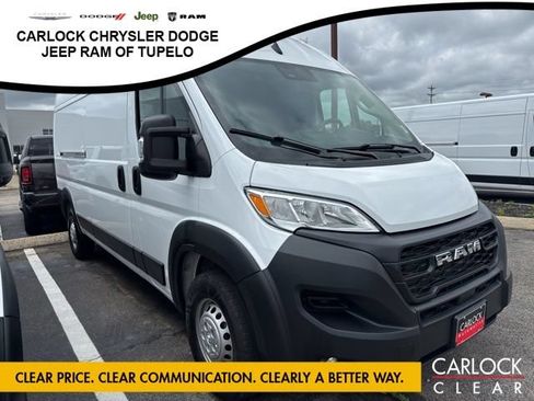 Used 2025 RAM ProMaster 2500 w/ Convenience Group FWD image 4