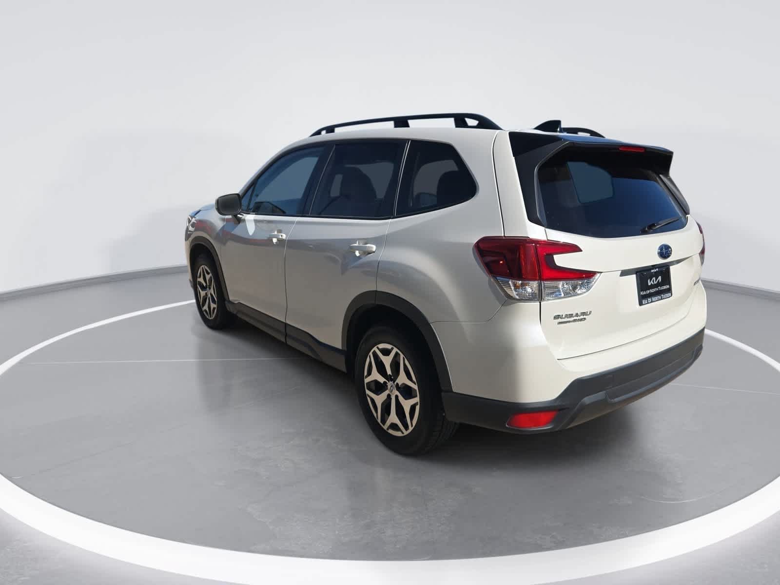 Used 2024 Subaru Forester Premium AWD/4WD image 6