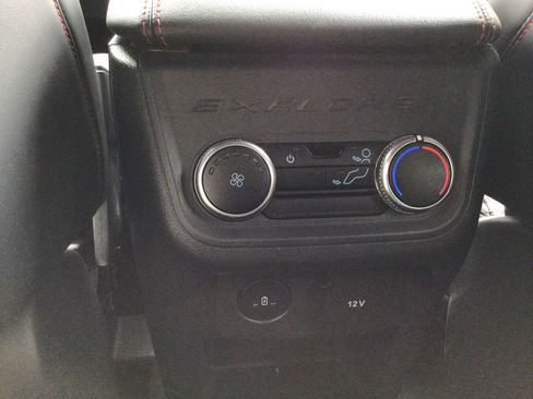 Used 2025 Ford Explorer ST-Line w/ ST-Line Street Pack AWD/4WD image 22