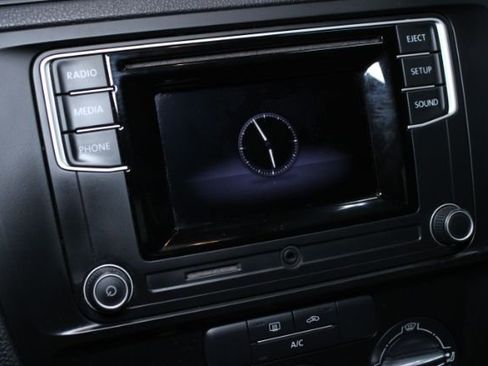 Used 2017 Volkswagen Jetta S image 13