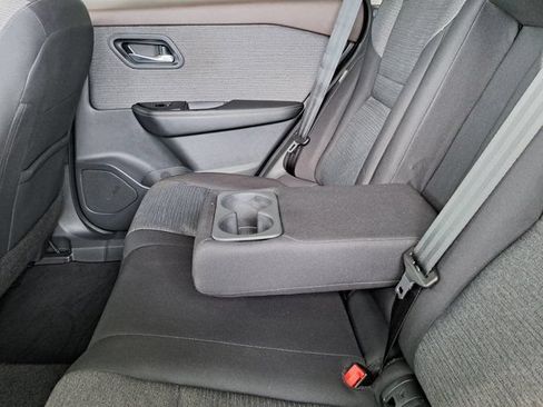 Used 2023 Nissan Rogue SV FWD image 26