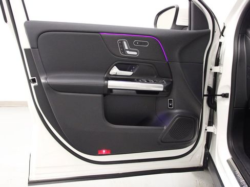 Certified 2025 Mercedes-Benz GLA 250 GLA 250 image 18