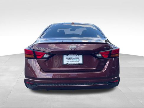 Used 2023 Nissan Altima 2.5 SV FWD image 4