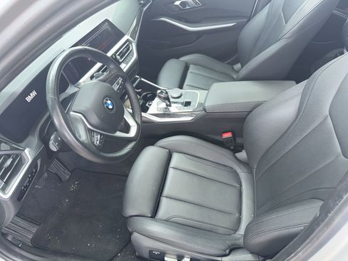 Used 2019 BMW 330i xDrive Sedan w/ Driving Assistance Package AWD/4WD image 5
