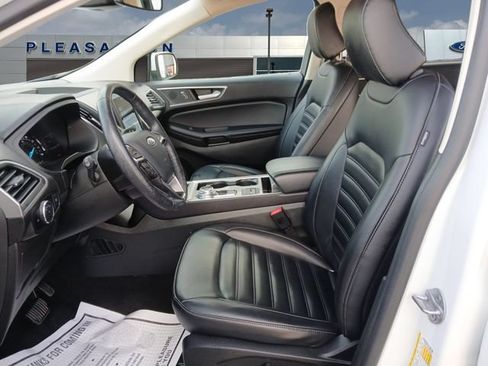 Used 2024 Ford Edge SEL AWD/4WD image 9