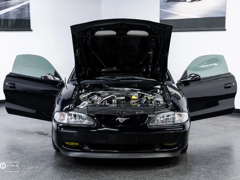 Used 1994 Ford Mustang GT RWD image 9