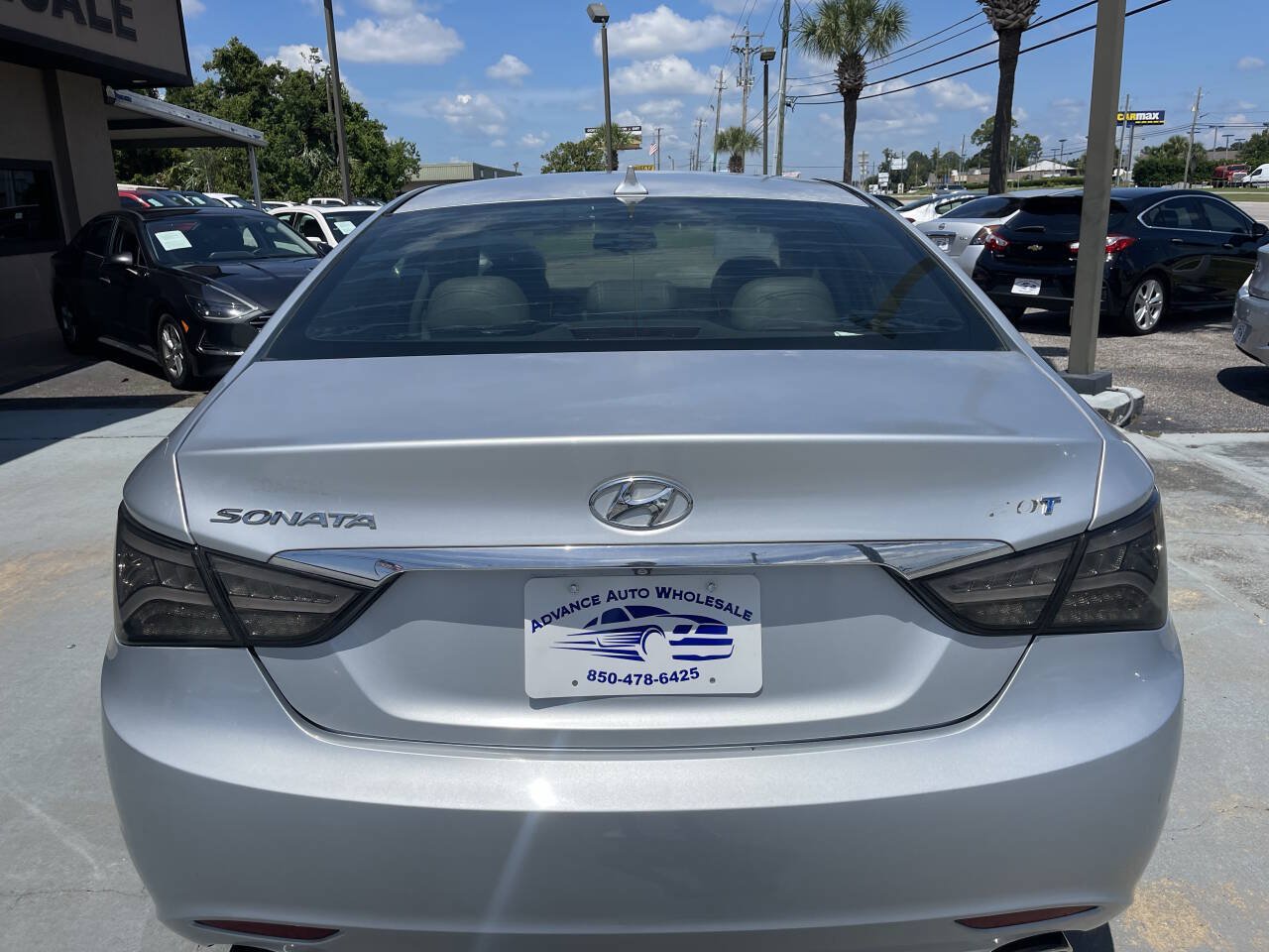 Used 2012 Hyundai Sonata SE w/ Navigation & Sunroof Pkg FWD image 5