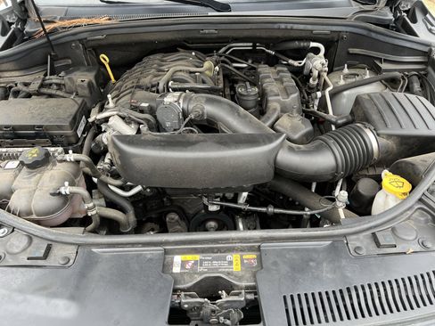 Used 2022 Dodge Durango GT image 36