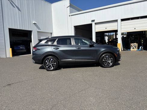 Used 2025 Kia Sportage EX w/ EX Premium Package AWD/4WD image 8