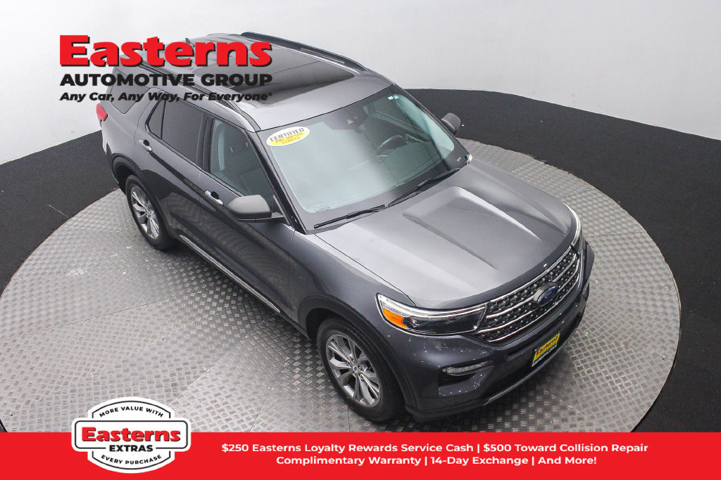 Used 2023 Ford Explorer XLT w/ Equipment Group 202A AWD/4WD image 4