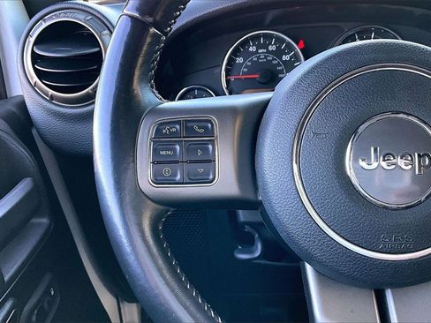 Used 2018 Jeep Wrangler Sport image 24