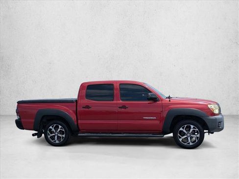 Used 2014 Toyota Tacoma 2WD Double Cab w/ Convenience Package image 4