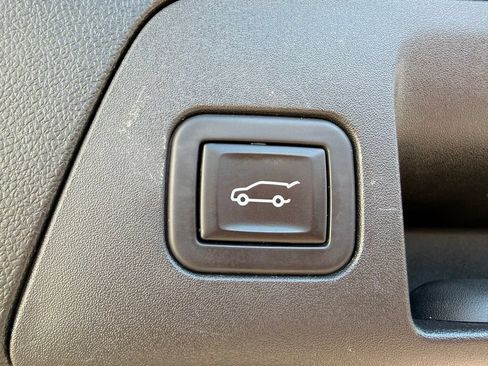 Certified 2023 Buick Envision Preferred AWD/4WD image 11