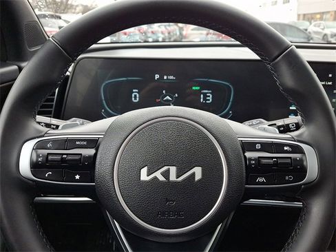Certified 2025 Kia Sportage X-Line image 18