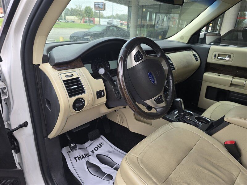 Used 2018 Ford Flex Limited w/ Equipment Group 303A AWD/4WD image 8