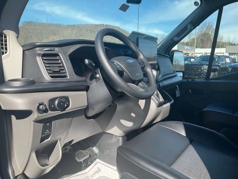 New 2026 Ford Transit 250 148 Medium Roof image 13
