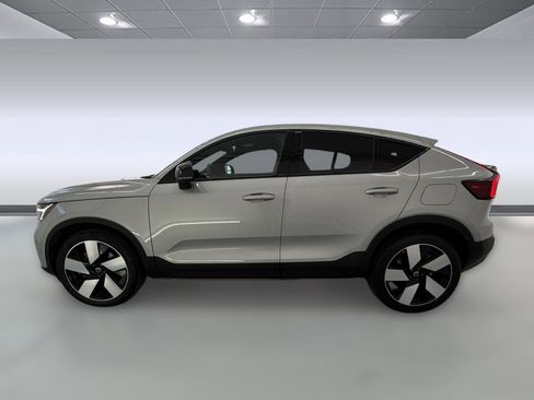 Used 2023 Volvo C40 P8 Recharge Ultimate w/ Protection Package Premier image 2