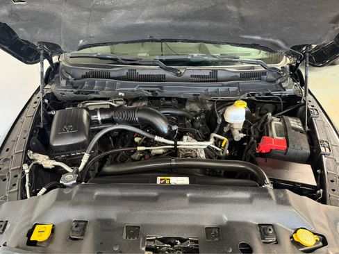 Used 2022 RAM 1500 Classic Warlock AWD/4WD image 12