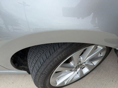 Used 2021 Toyota Camry LE image 3