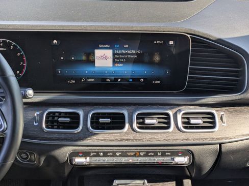 Used 2022 Mercedes-Benz GLE 450 4MATIC image 5