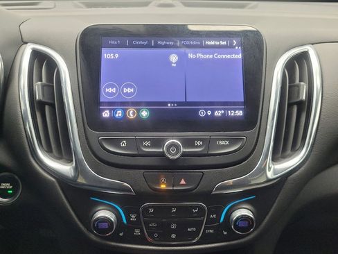 Used 2023 Chevrolet Equinox LT image 25