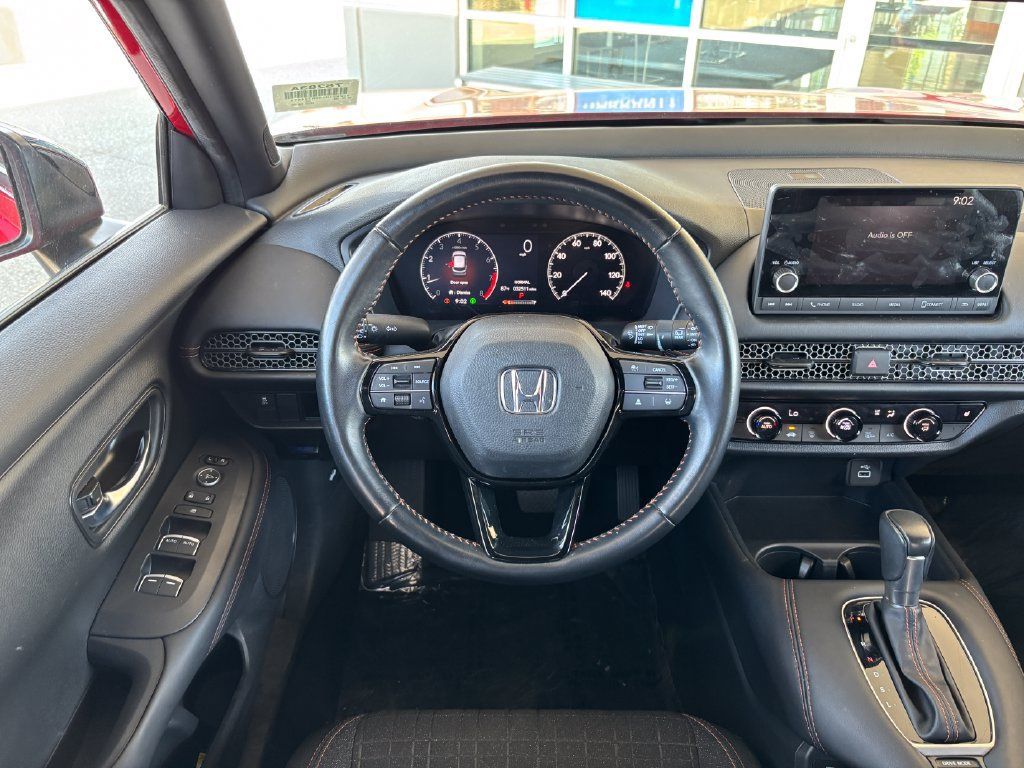 Used 2025 Honda HR-V Sport image 10