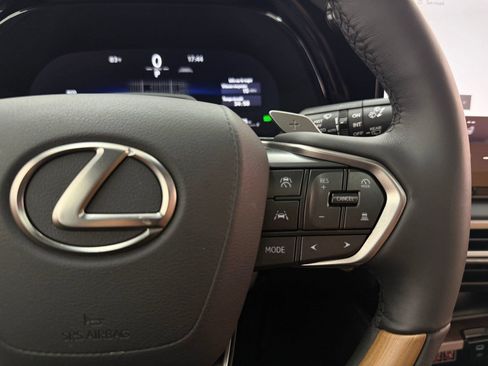 Used 2025 Lexus RX 350 Premium w/ Convenience Package FWD image 15