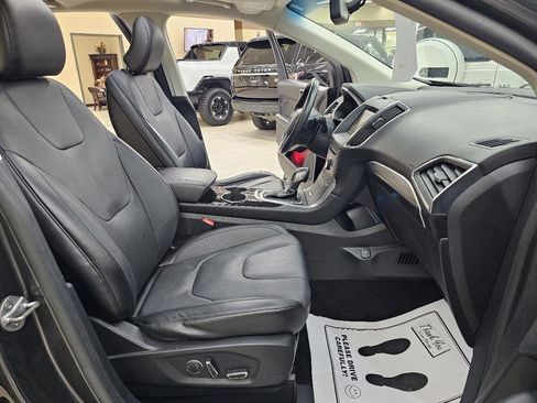 Used 2015 Ford Edge Titanium w/ Equipment Group 301A FWD image 22