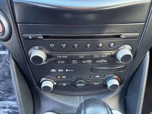 Used 2009 Nissan 370Z Touring w/ Sport Pkg image 20