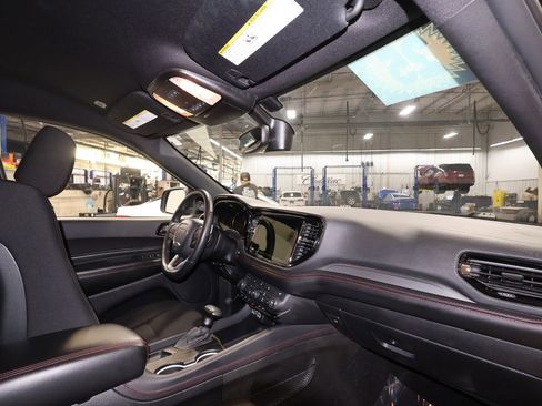 Used 2025 Dodge Durango GT AWD/4WD image 29