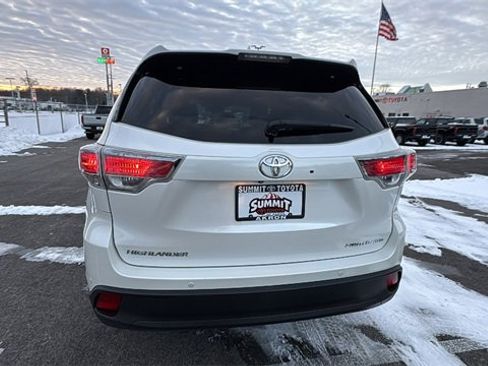 Used 2015 Toyota Highlander Limited image 4