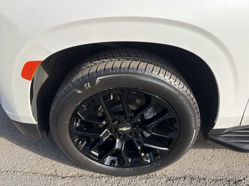 Used 2022 Chevrolet Tahoe LT w/ Luxury Package image 11