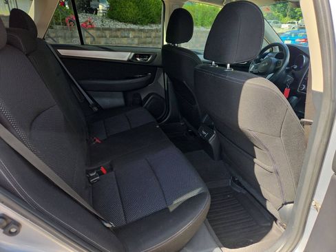 Used 2018 Subaru Outback 2.5i Premium AWD/4WD image 22