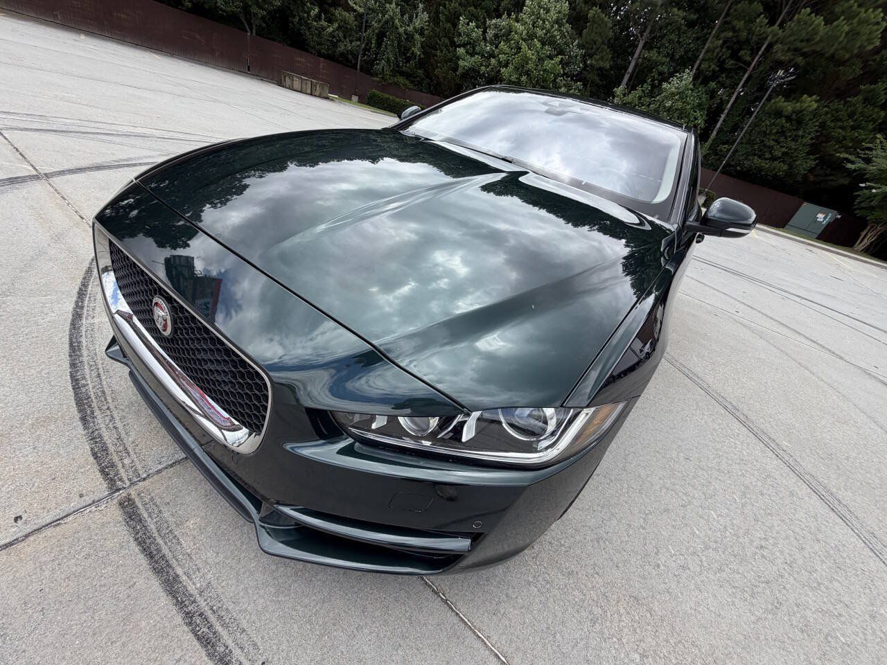 Used 2017 Jaguar XE Prestige RWD image 21